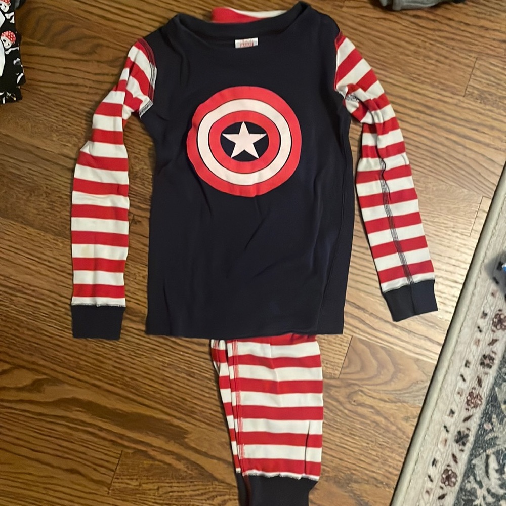 Hanna Andersson captain america pajamas - size 5